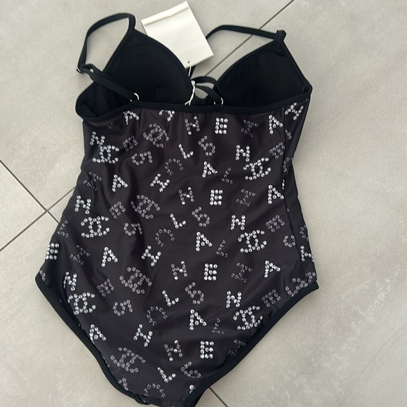 Designer bathing suit - Picture 4 of 6